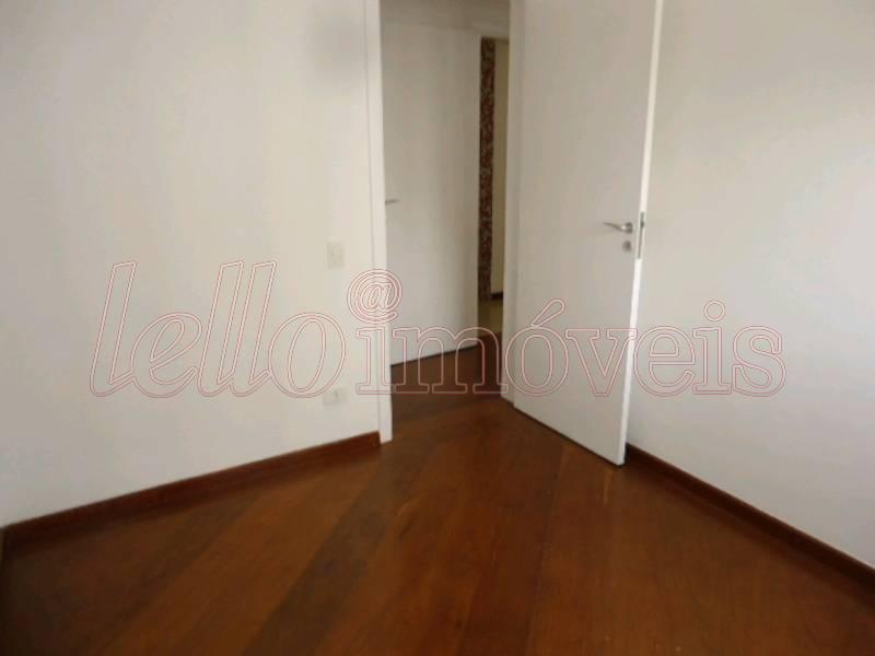 Apartamento para alugar com 3 quartos, 105m² - Foto 12