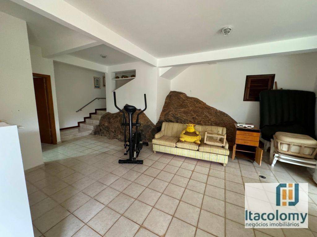 Casa de Condomínio à venda com 7 quartos, 500m² - Foto 4