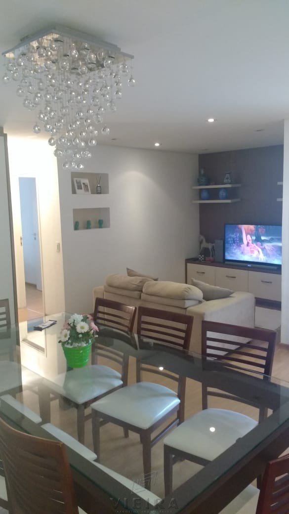 Apartamento à venda com 2 quartos, 75m² - Foto 3