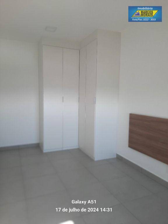 Apartamento para alugar com 3 quartos, 95m² - Foto 18