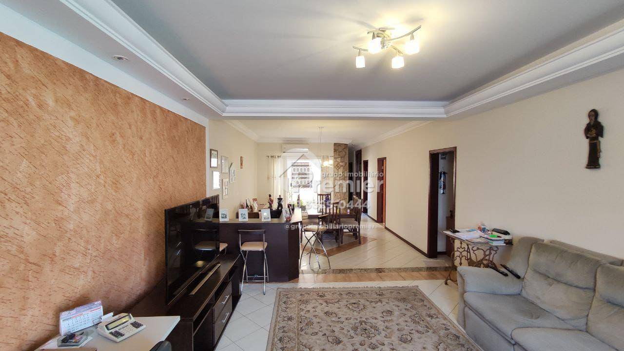 Casa à venda com 3 quartos, 214m² - Foto 9