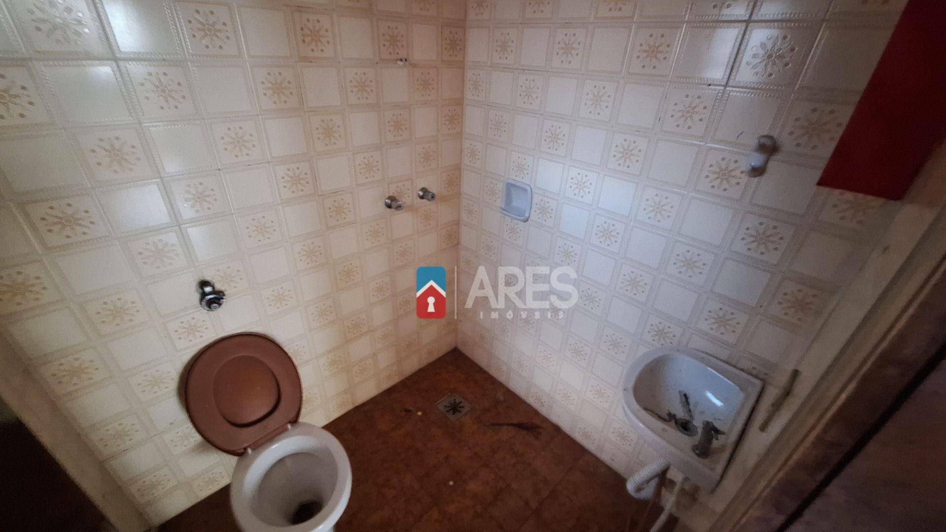 Casa para alugar com 3 quartos, 157m² - Foto 14
