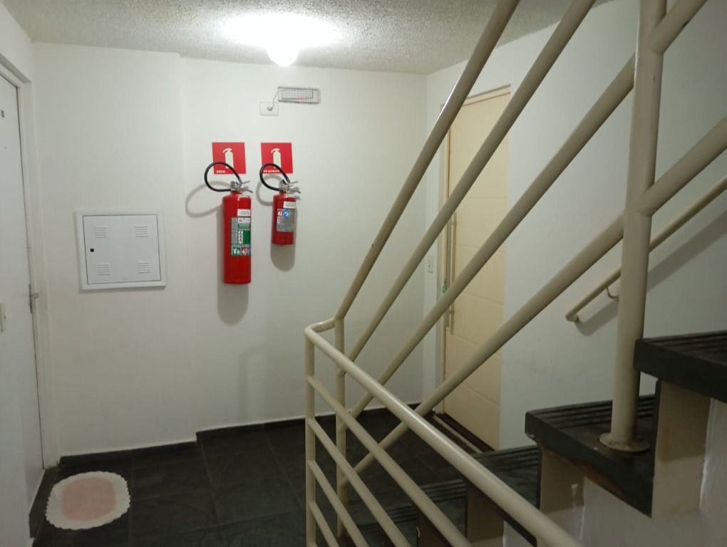 Apartamento à venda com 3 quartos, 62m² - Foto 2