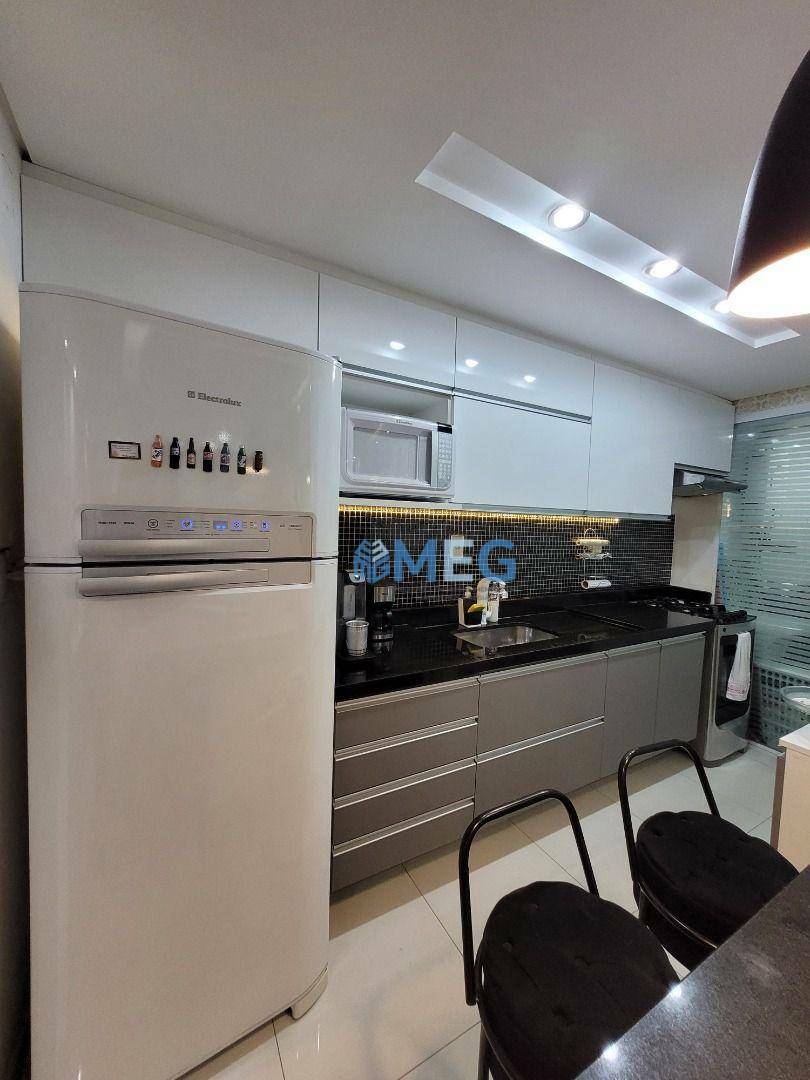 Apartamento para alugar com 3 quartos, 64m² - Foto 7