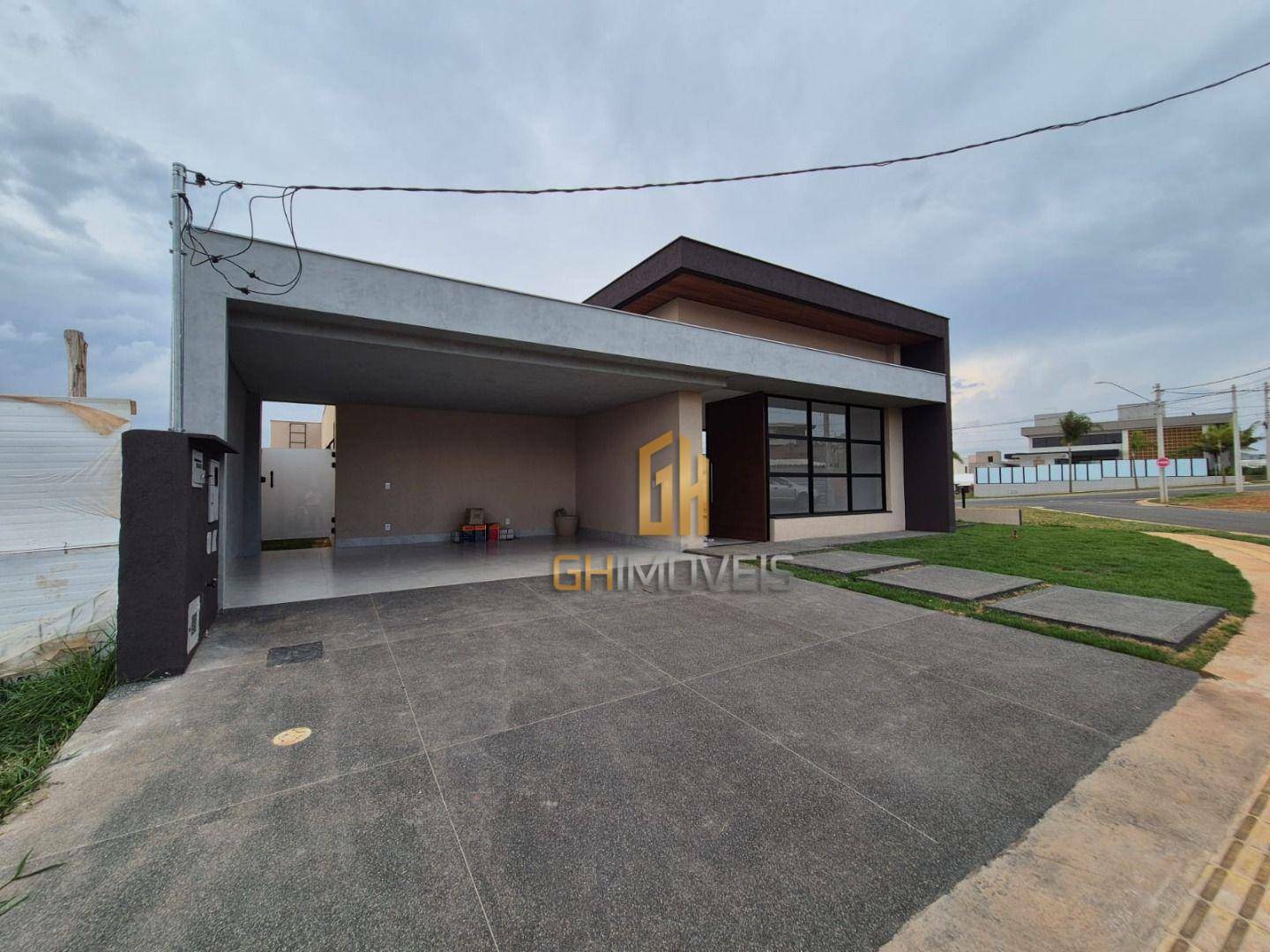 Casa de Condomínio à venda com 4 quartos, 218m² - Foto 2