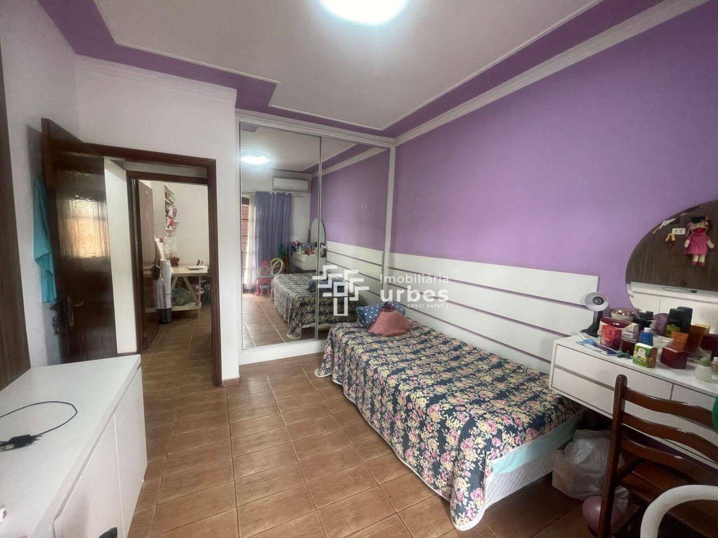 Casa à venda com 3 quartos, 208m² - Foto 28