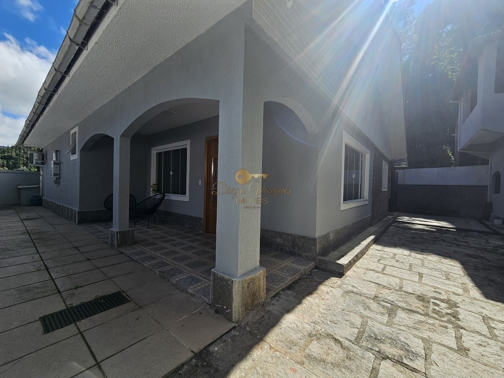 Casa à venda com 3 quartos, 160m² - Foto 28