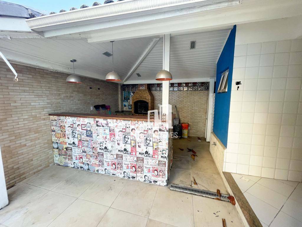 Casa de Condomínio à venda com 3 quartos, 200m² - Foto 3