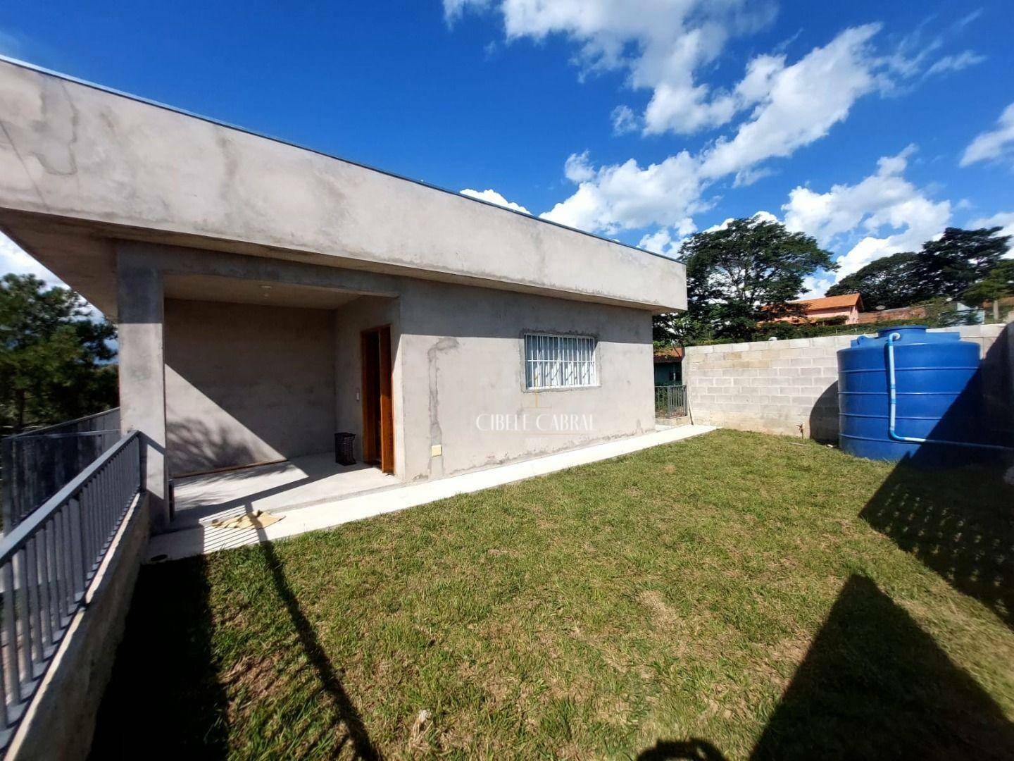 Chácara à venda com 4 quartos, 351m² - Foto 1