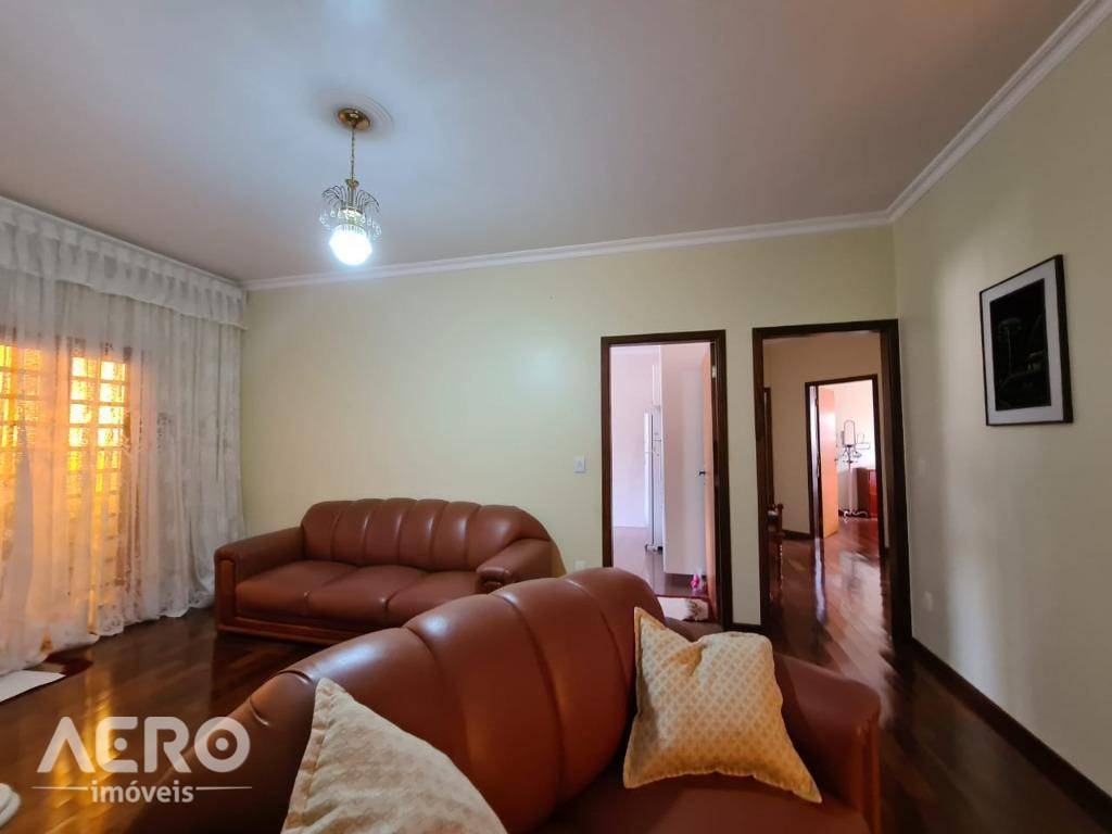 Casa de Condomínio à venda com 3 quartos, 270m² - Foto 35