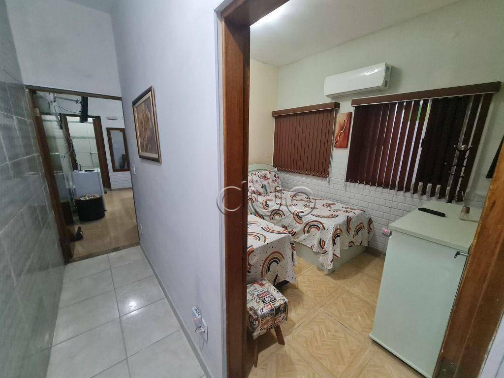 Casa à venda com 3 quartos, 245m² - Foto 14