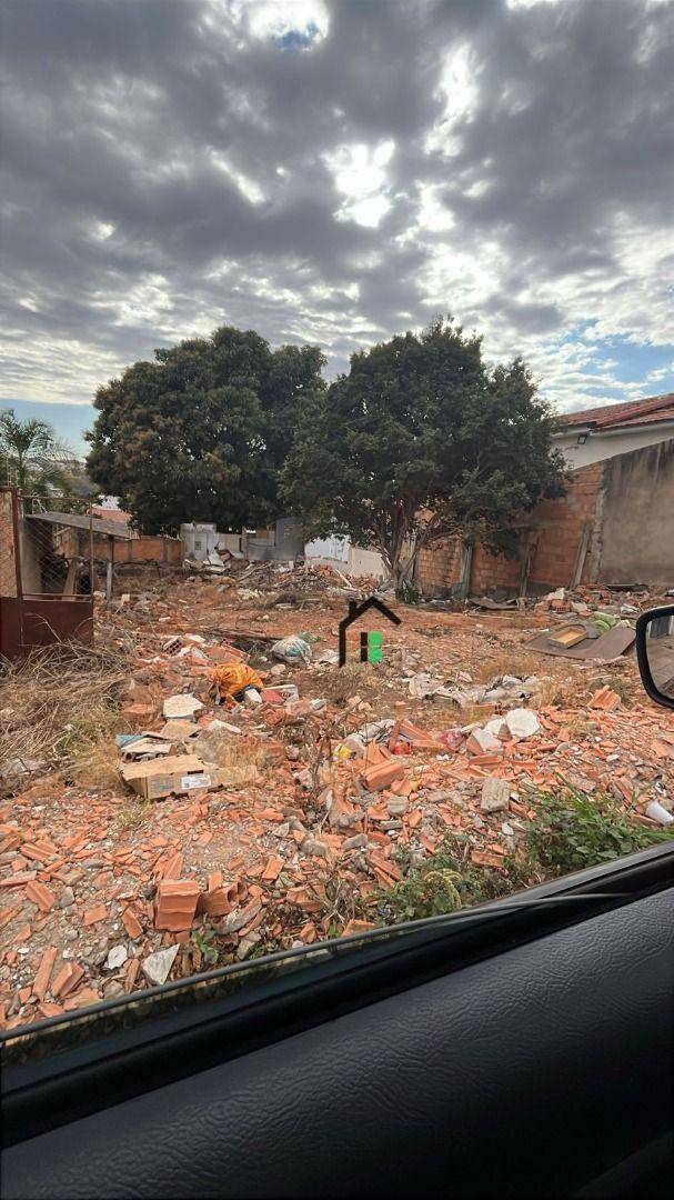 Terreno, 300 m² - Foto 1