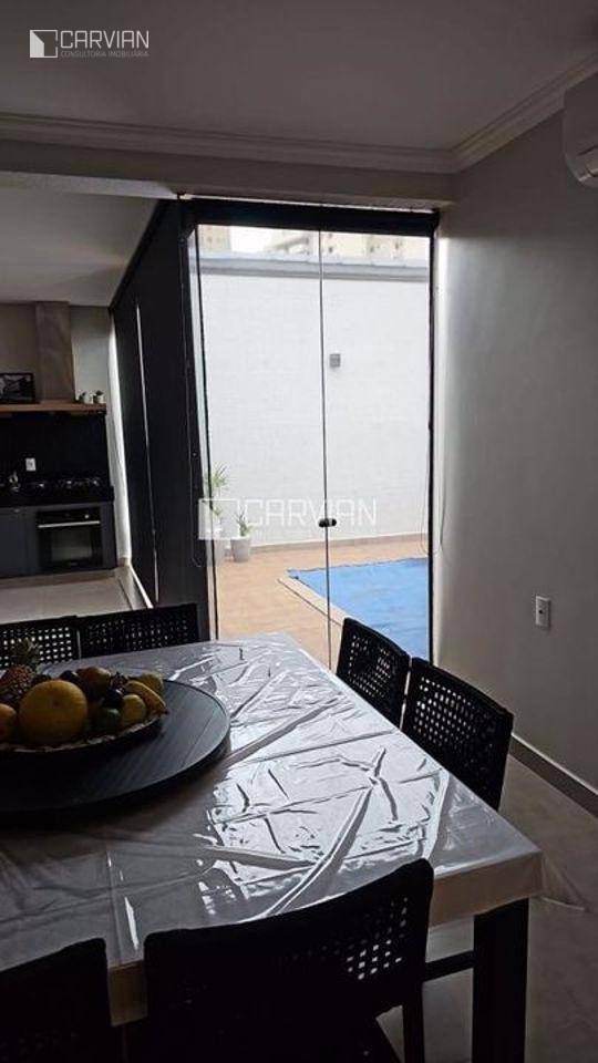 Casa à venda com 3 quartos, 246m² - Foto 20