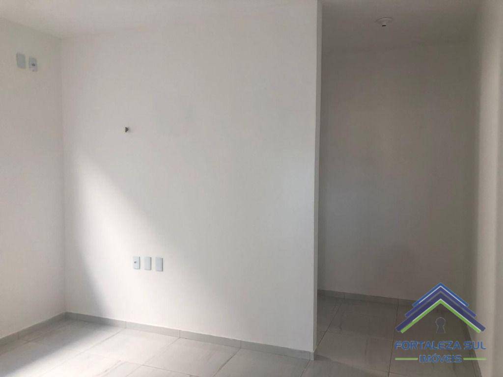 Casa à venda com 3 quartos, 103m² - Foto 14