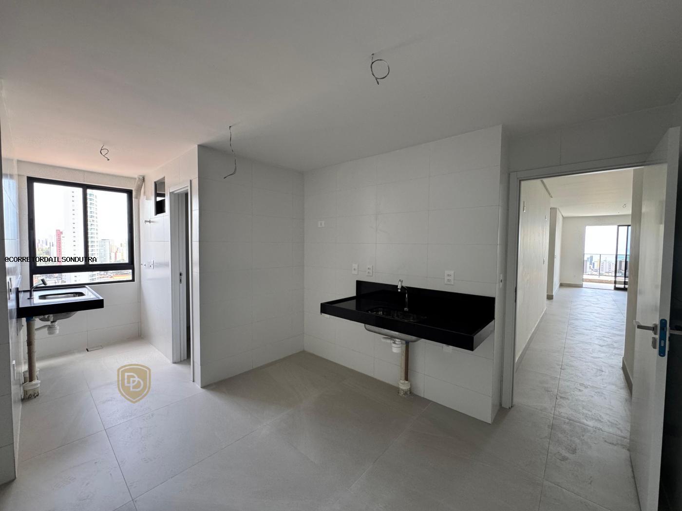 Apartamento à venda com 3 quartos, 116m² - Foto 32