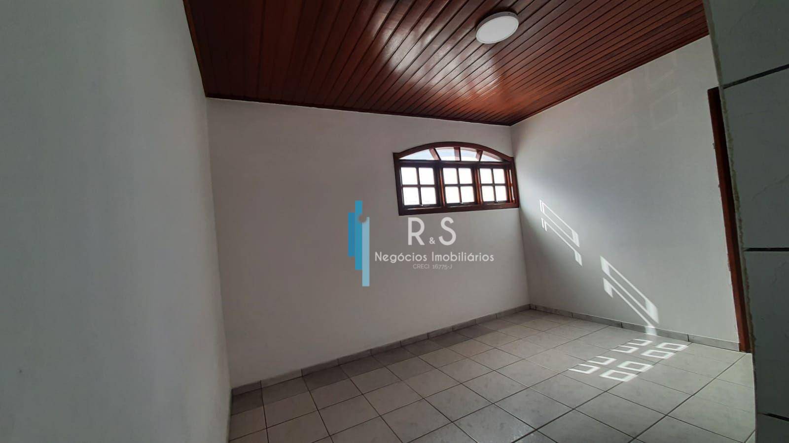 Casa à venda com 3 quartos, 270m² - Foto 8