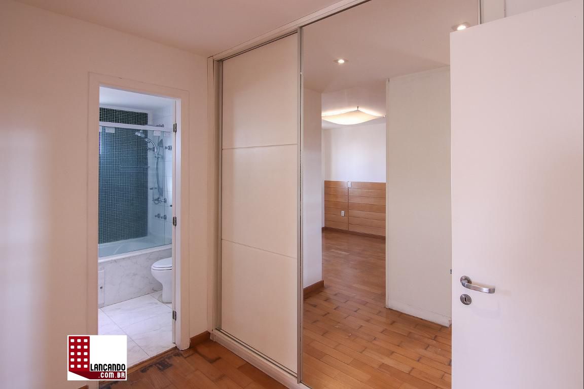 Apartamento à venda com 3 quartos, 126m² - Foto 4