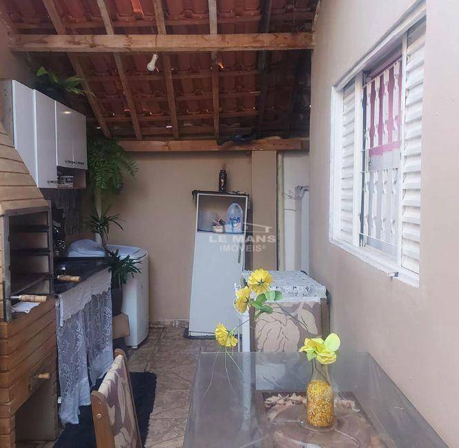 Casa à venda com 5 quartos, 260m² - Foto 9