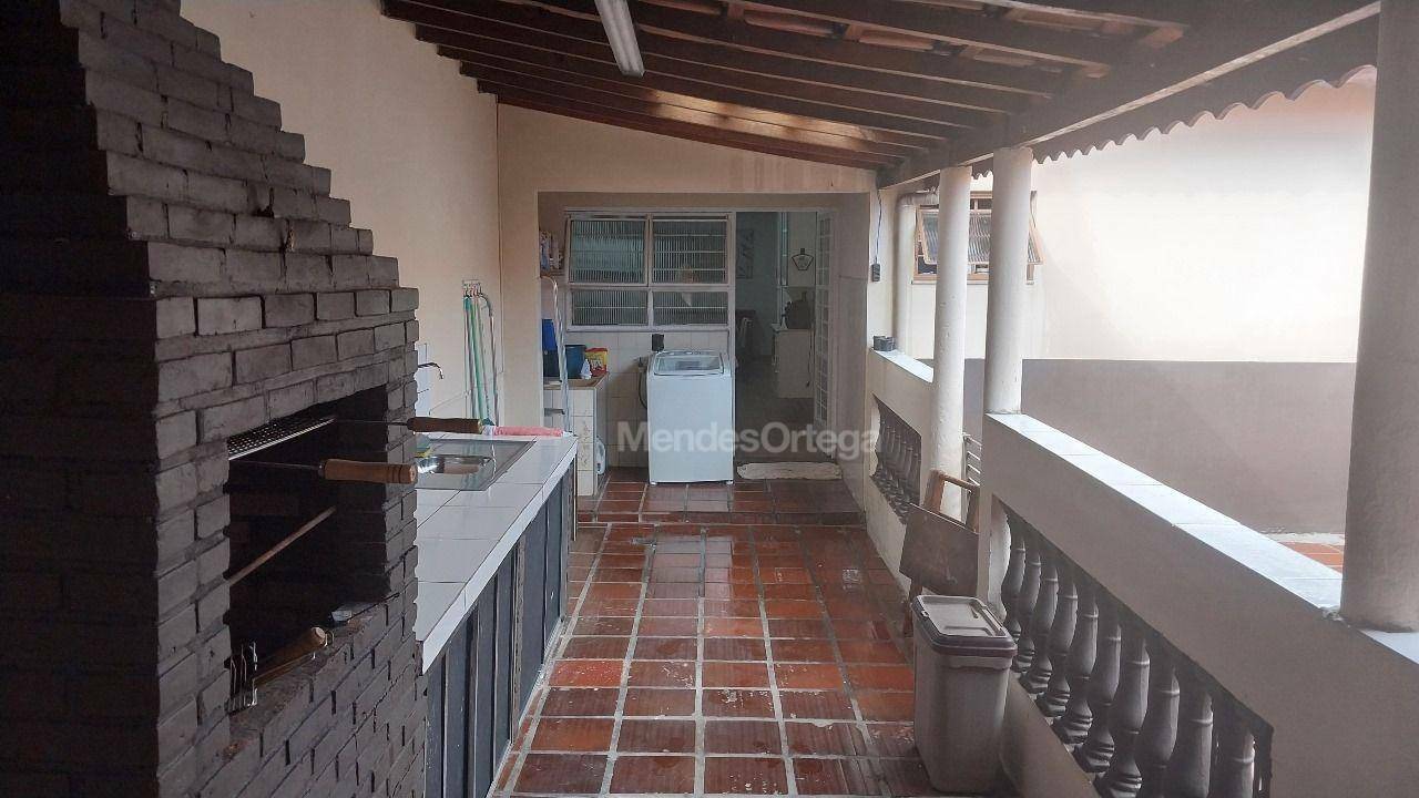 Casa à venda com 3 quartos, 214m² - Foto 20