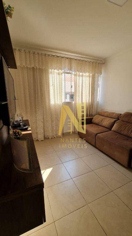 Apartamento à venda com 2 quartos, 65m² - Foto 2