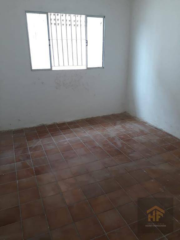 Casa à venda com 3 quartos, 228m² - Foto 13