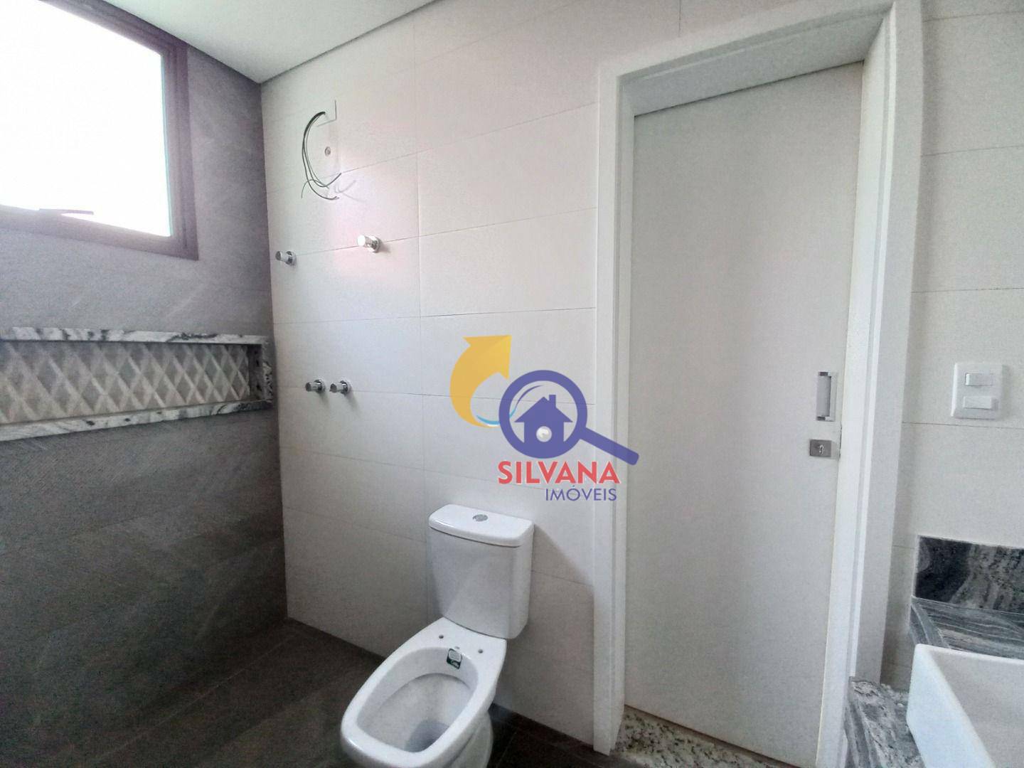 Apartamento à venda com 3 quartos, 130m² - Foto 15