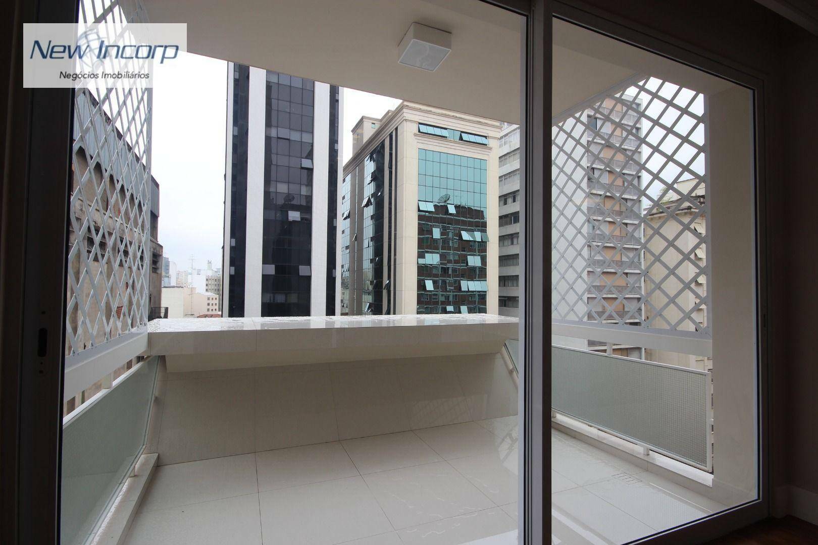 Apartamento à venda com 3 quartos, 210m² - Foto 12