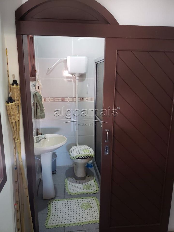 Casa à venda com 3 quartos, 200m² - Foto 23