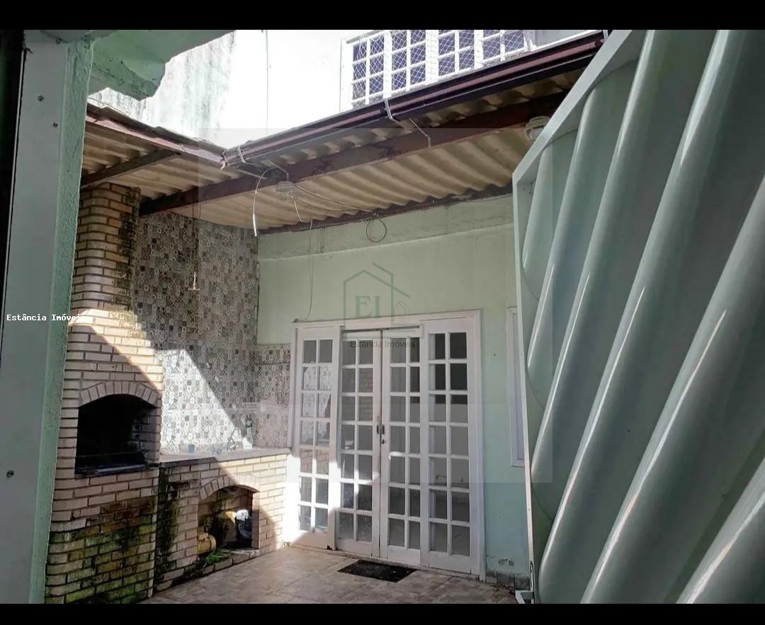 Casa à venda com 2 quartos, 150m² - Foto 1
