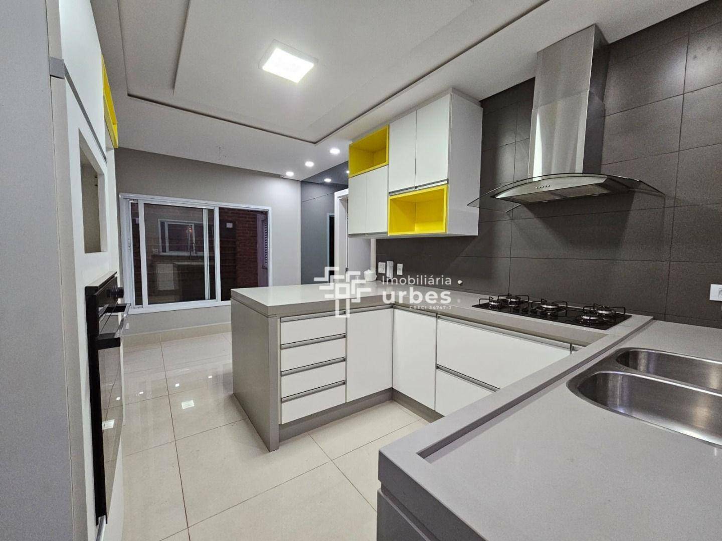 Casa à venda com 4 quartos, 220m² - Foto 8