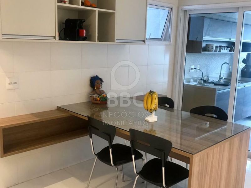 Apartamento à venda com 3 quartos, 234m² - Foto 17