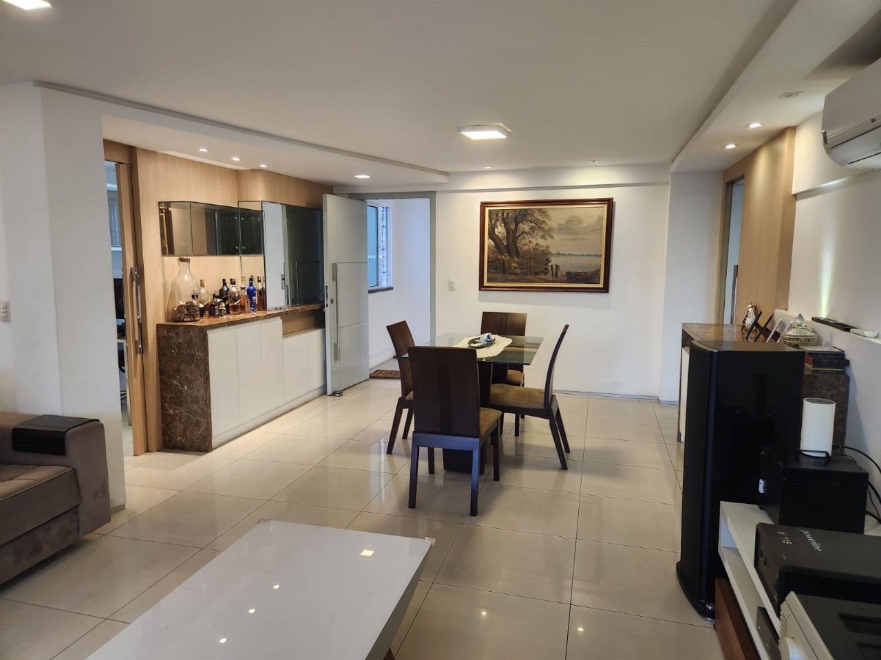 Apartamento à venda com 3 quartos, 170m² - Foto 18