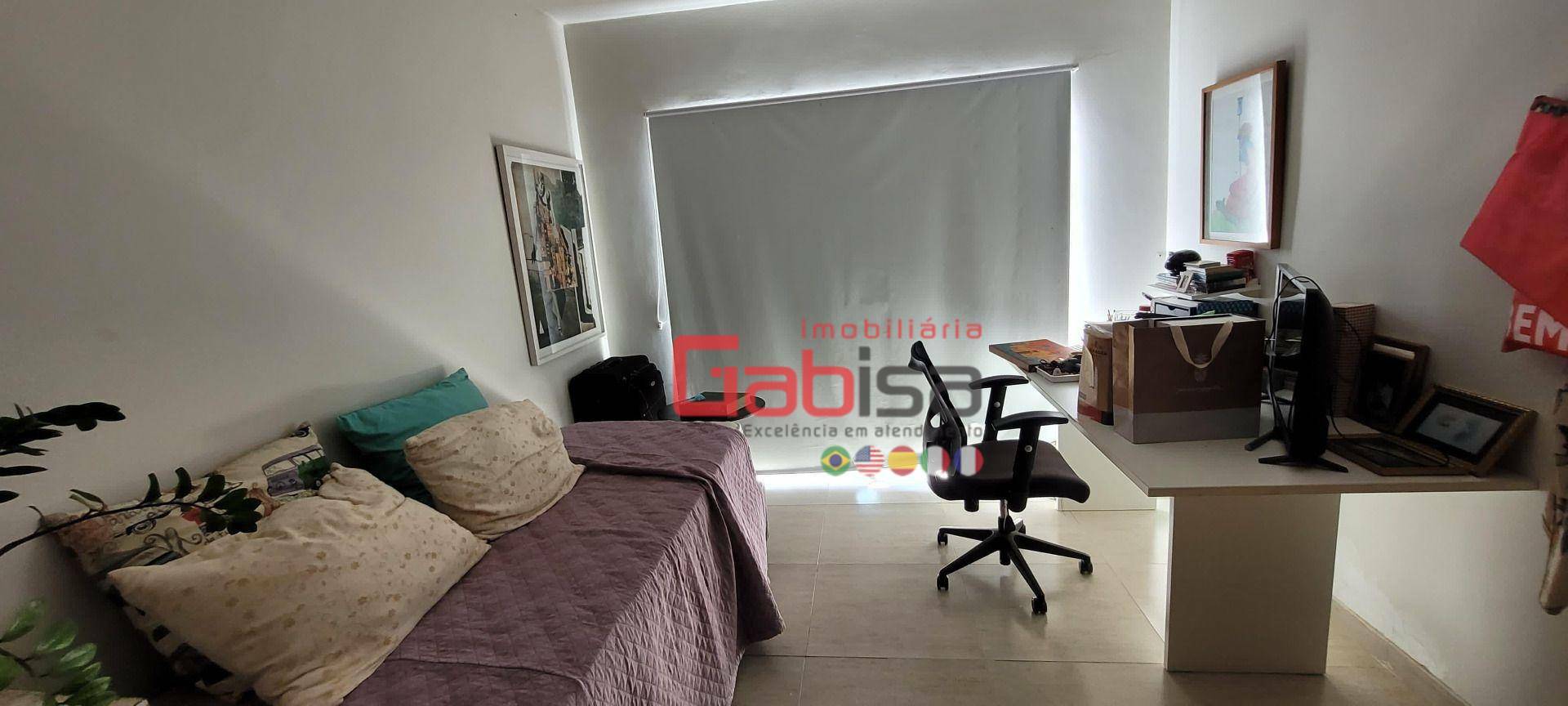 Casa à venda com 5 quartos, 300m² - Foto 17