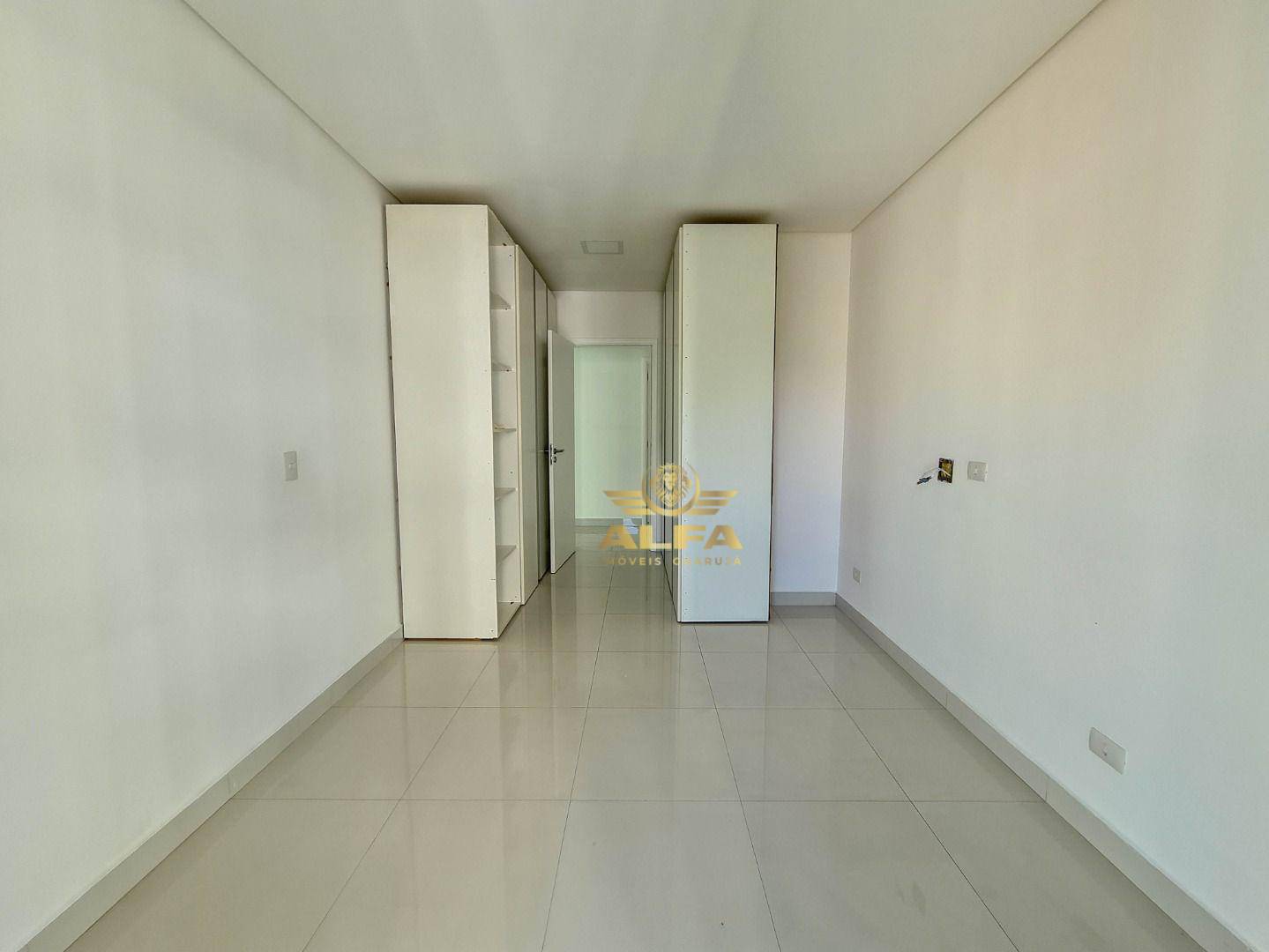 Apartamento à venda com 3 quartos, 175m² - Foto 11