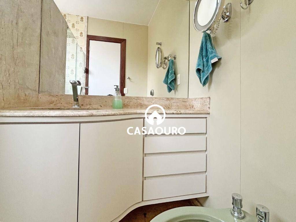 Apartamento à venda com 3 quartos, 110m² - Foto 32