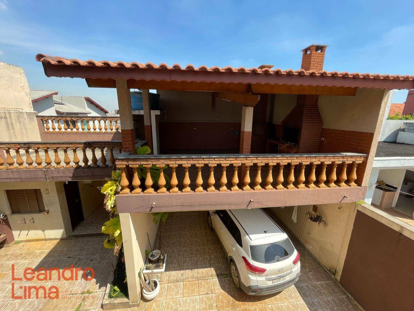 Casa à venda com 4 quartos, 350m² - Foto 42