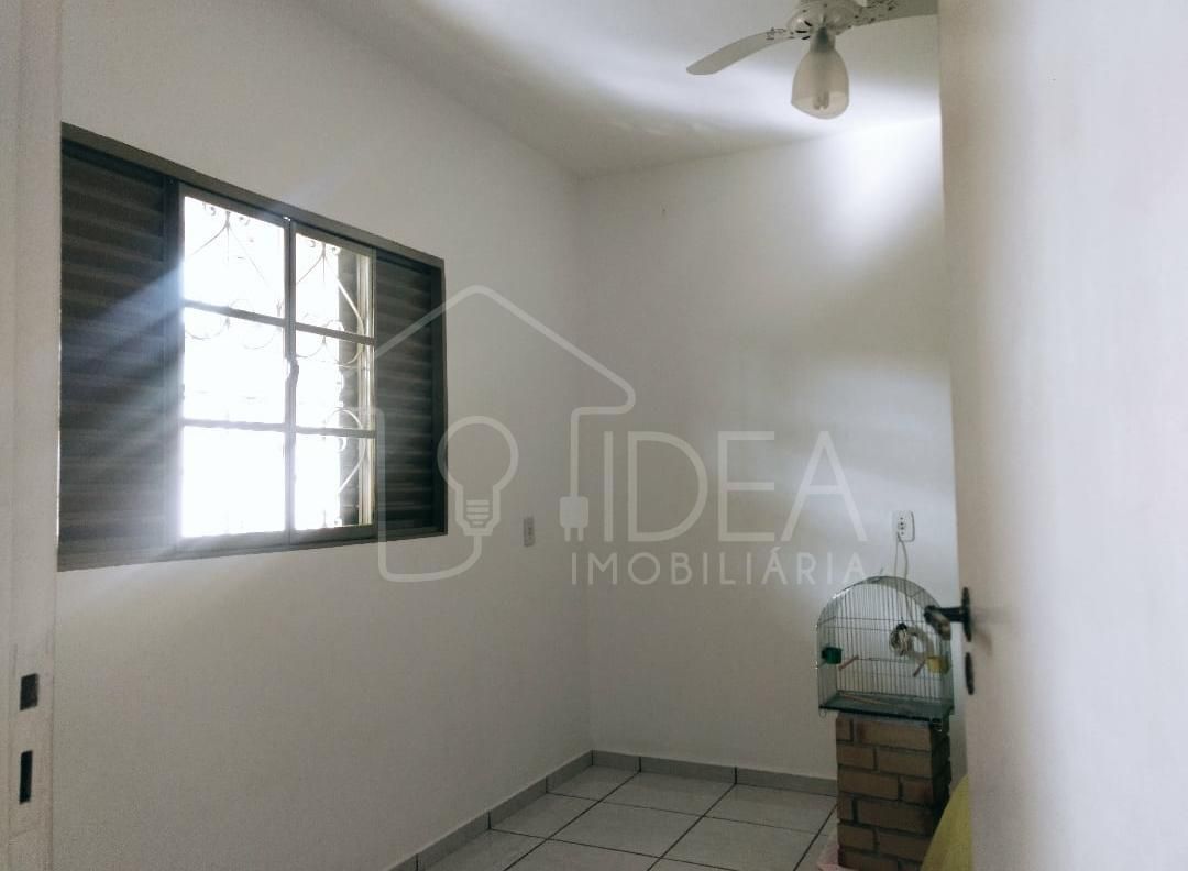 Casa à venda com 3 quartos, 214m² - Foto 13