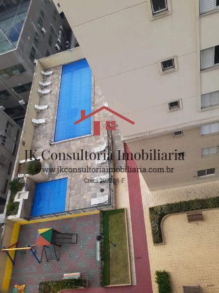 Apartamento à venda com 2 quartos, 63m² - Foto 11