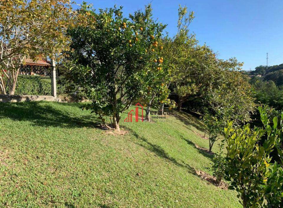 Sobrado à venda com 3 quartos, 300m² - Foto 4