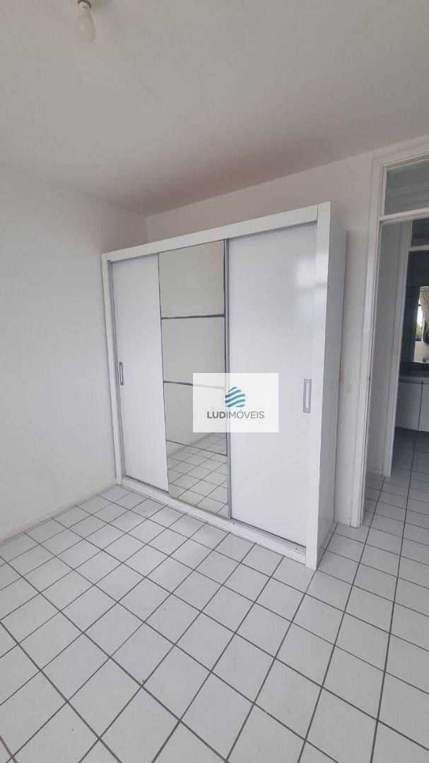 Apartamento para alugar com 3 quartos, 96m² - Foto 3