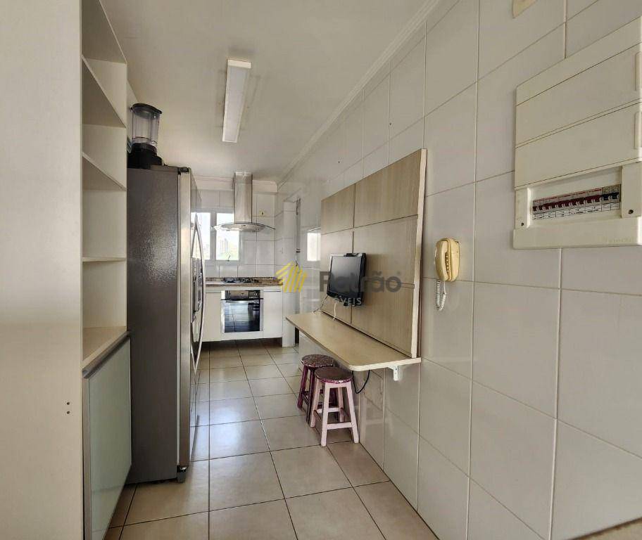 Apartamento à venda com 3 quartos, 106m² - Foto 25