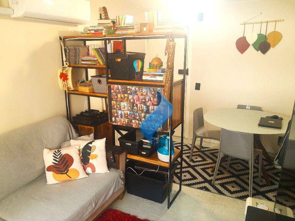 Apartamento à venda e aluguel com 2 quartos, 50m² - Foto 11