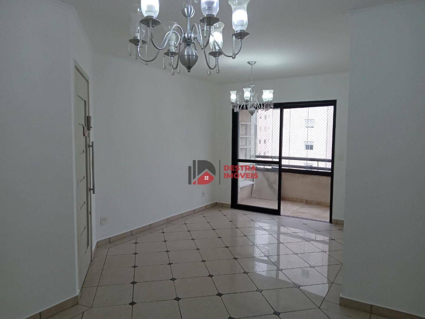 Apartamento para alugar com 3 quartos, 78m² - Foto 2