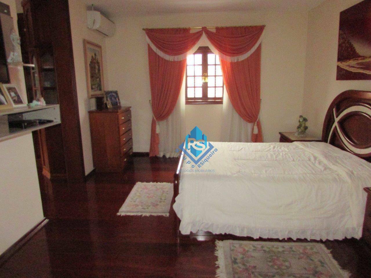 Sobrado à venda com 4 quartos, 350m² - Foto 13