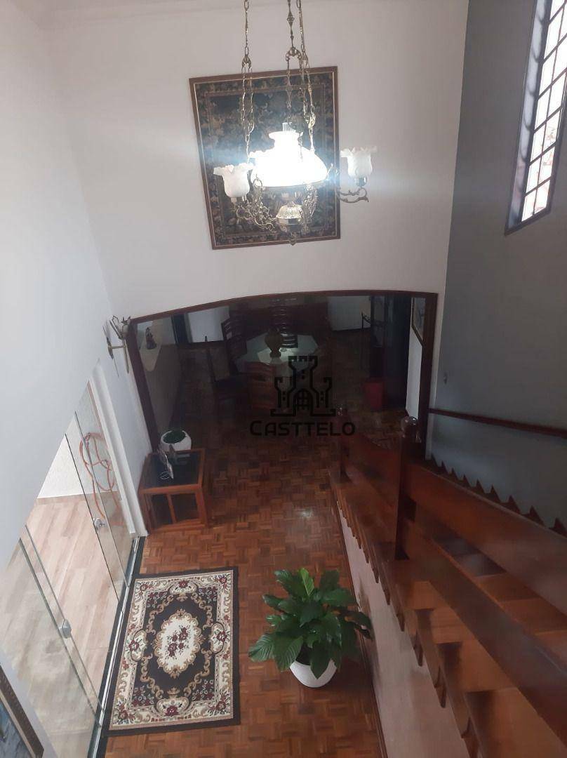 Casa à venda com 3 quartos, 285m² - Foto 4