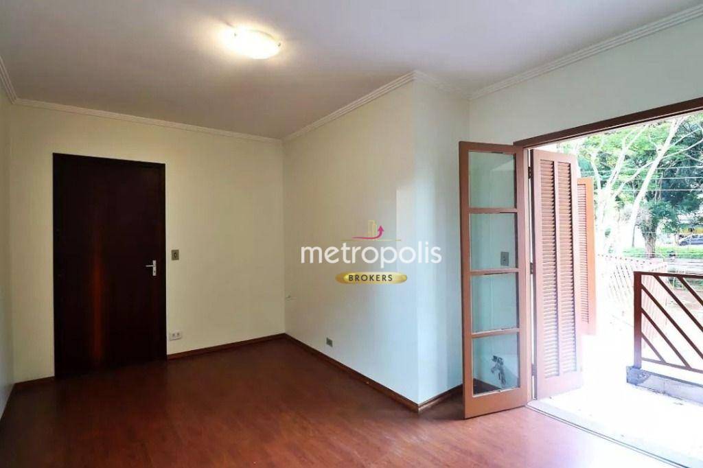 Casa de Condomínio para alugar com 4 quartos, 270m² - Foto 17