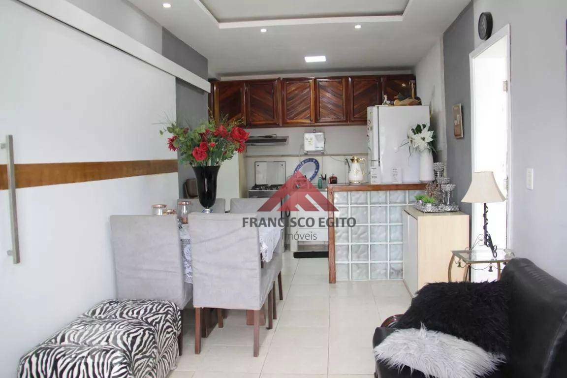 Casa à venda com 4 quartos, 250m² - Foto 29