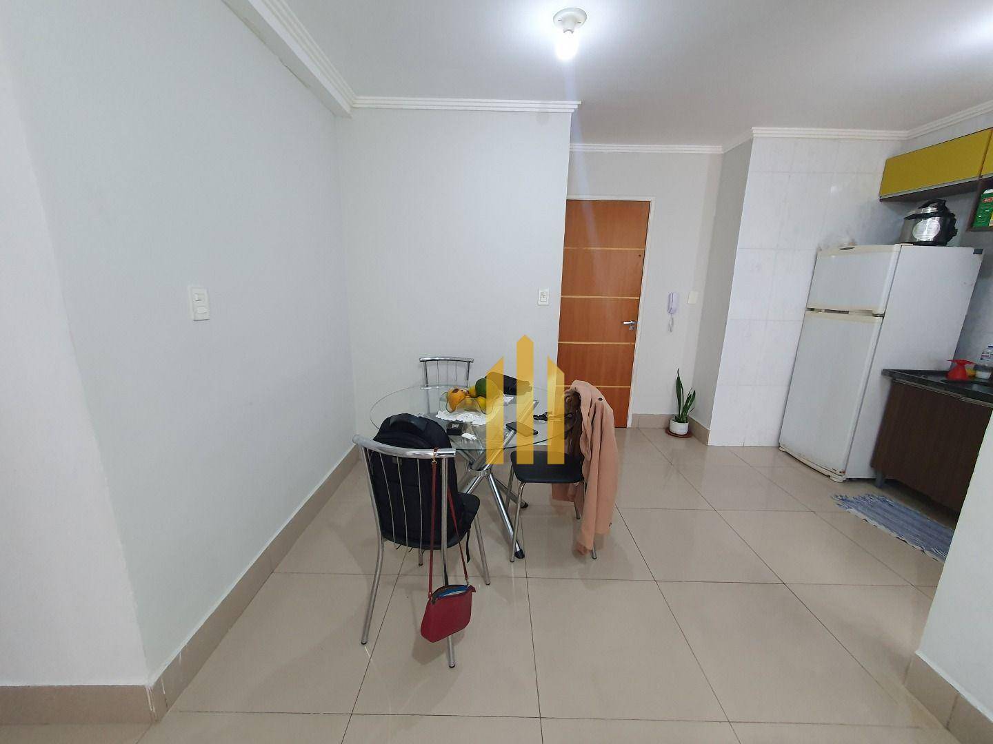 Apartamento à venda com 2 quartos, 62m² - Foto 7