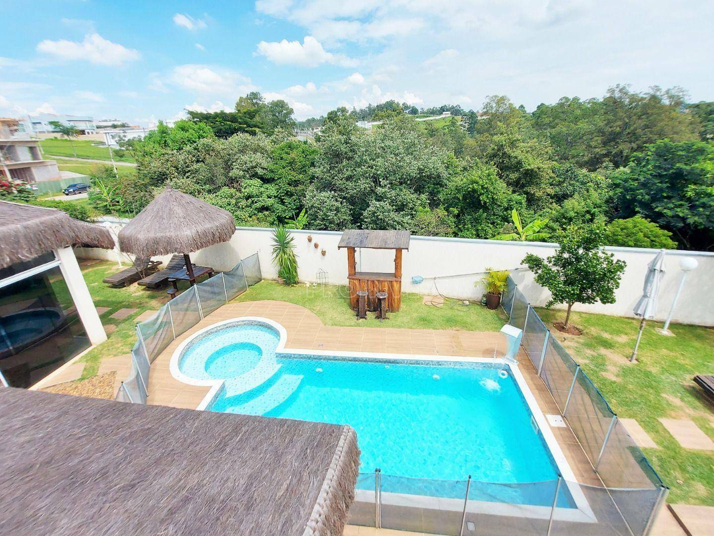 Casa de Condomínio à venda com 4 quartos, 385m² - Foto 1