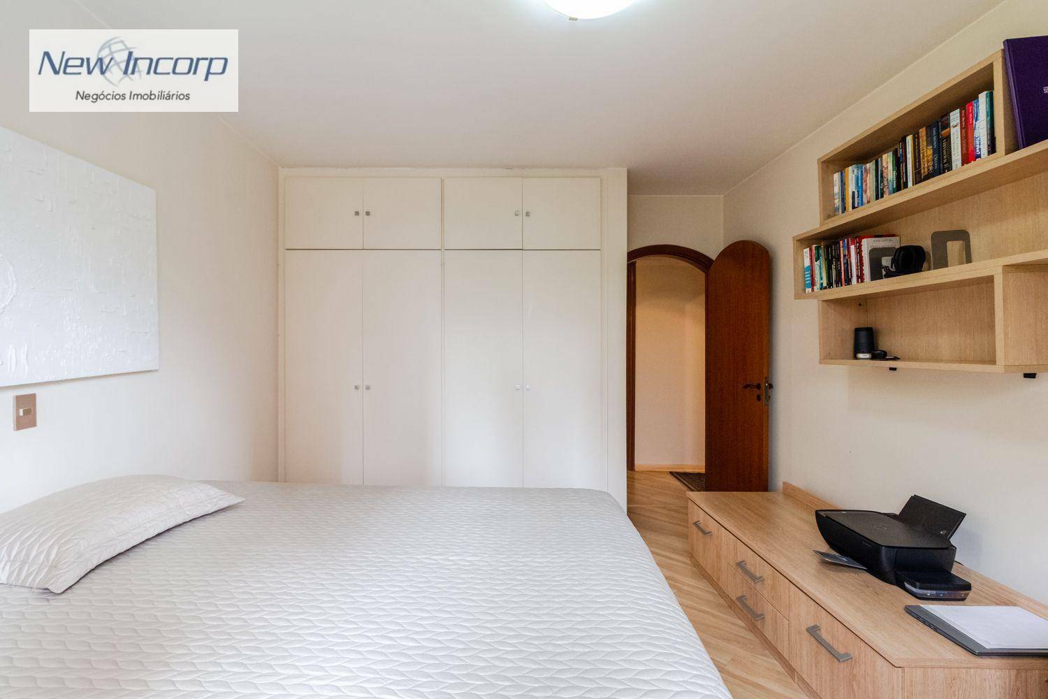 Apartamento à venda com 4 quartos, 267m² - Foto 13